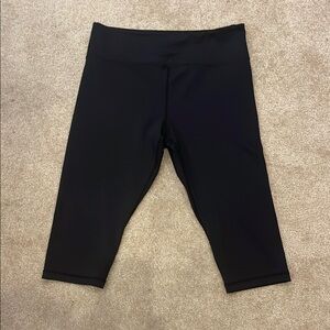 Zyia Active black Light N Tight hi-rise crop legging, size 16-18